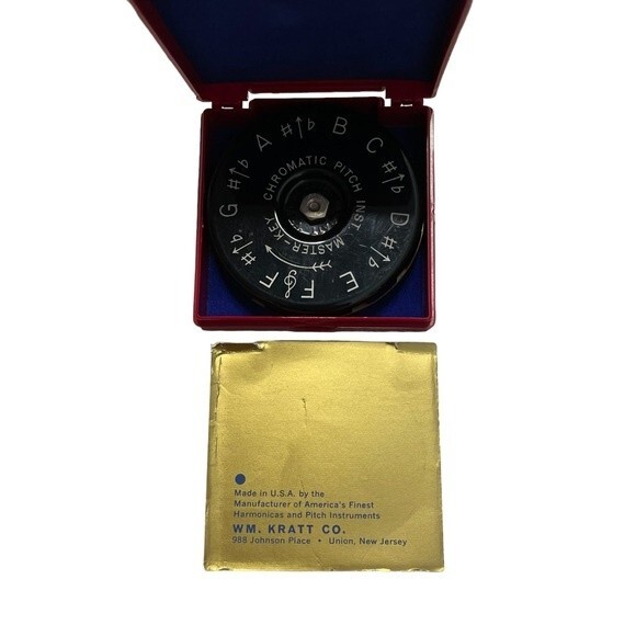 Vintage Music Wm. Kratt Co The Master Key Chromatic Pitch Instrument - Picture 2 of 8